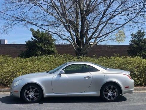 Used 2002 Lexus SC 430 Convertible image 3