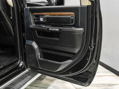 Used 2016 RAM 1500 Laramie w/ Convenience Group AWD/4WD image 41