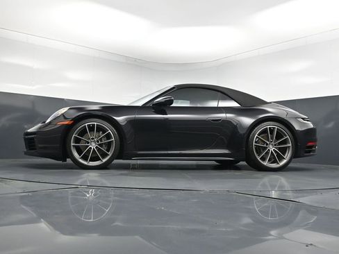 Certified 2024 Porsche 911 Carrera RWD image 21