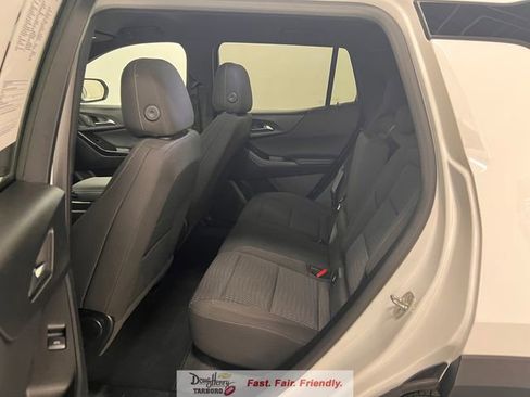 Used 2025 Chevrolet Equinox LT FWD image 33