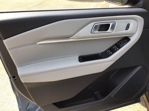 New 2026 Ford Explorer Active image 11