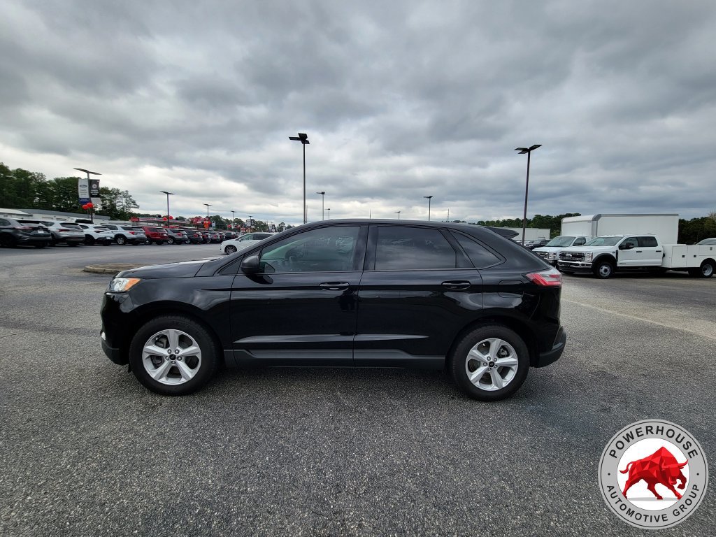 Used 2024 Ford Edge SE AWD/4WD image 3
