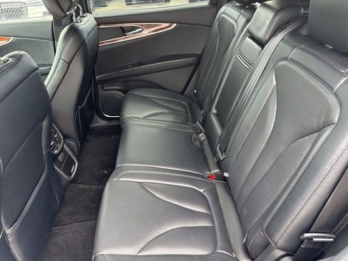 Used 2018 Lincoln MKX Reserve w/ Driver Assistance Package image 9