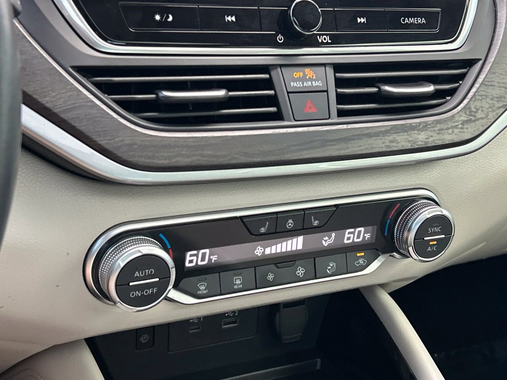 Used 2024 Nissan Altima 2.5 SL FWD image 35