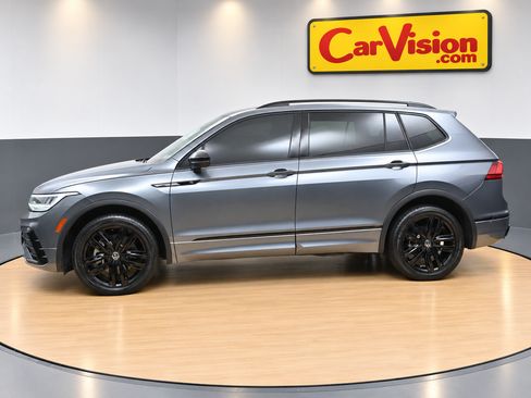 Used 2022 Volkswagen Tiguan SE R-Line FWD image 3