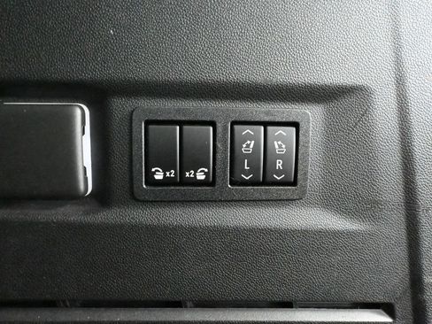 Used 2021 GMC Yukon SLT w/ SLT Luxury Plus Package AWD/4WD image 49