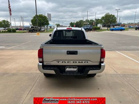 Used 2022 Toyota Tacoma SR w/ SR Convenience Package RWD image 4