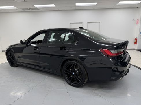 Used 2023 BMW 330i xDrive Sedan w/ M Sport Package image 5