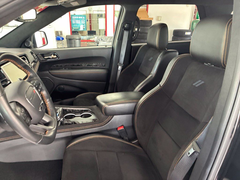 Certified 2023 Dodge Durango R/T w/ Hemi Orange Plus Package AWD/4WD image 10