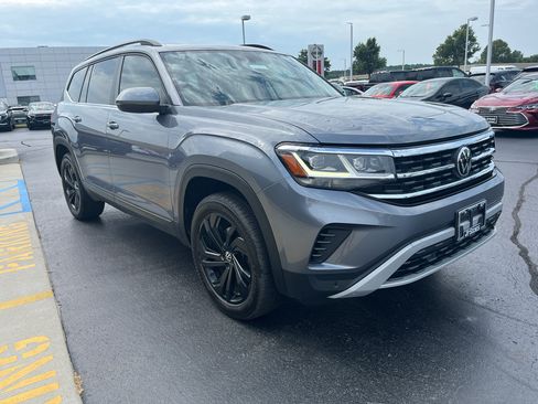 Used 2023 Volkswagen Atlas SE AWD/4WD image 5