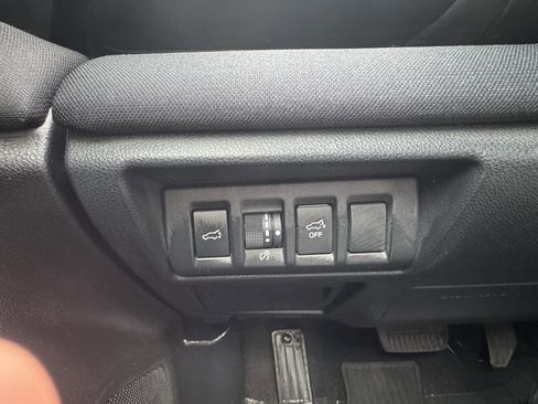 Used 2022 Subaru Outback Premium image 33