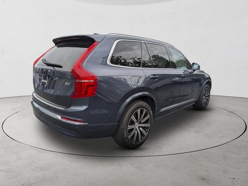 Certified 2025 Volvo XC90 B5 Core w/ Protection Package Premier AWD/4WD image 6
