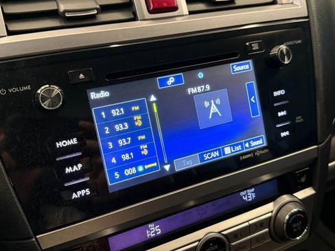 Used 2016 Subaru Legacy 2.5i Limited image 11