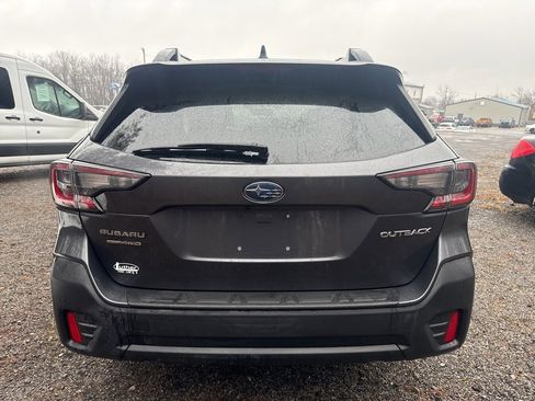 Used 2020 Subaru Outback Premium image 8