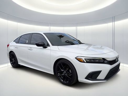 Used 2024 Honda Civic Sport image 1