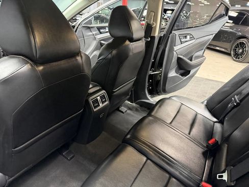Used 2022 Nissan Maxima SV w/ Floor Mat Group FWD image 37