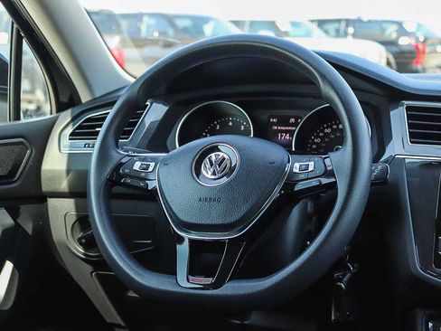 Used 2020 Volkswagen Tiguan S FWD image 21