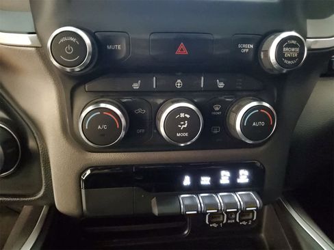 Used 2020 RAM 1500 Big Horn image 29