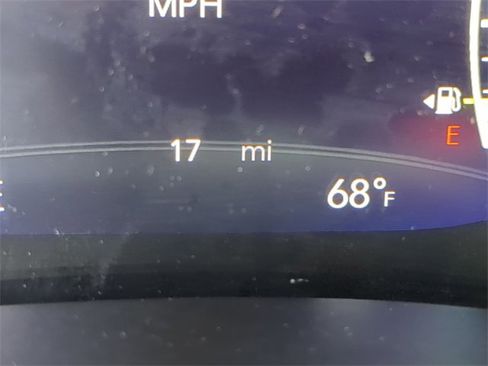 New 2025 Chrysler Voyager LX image 33