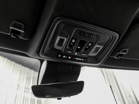 Used 2024 Chevrolet Silverado 2500 High Country w/ High Country Premium Package image 29