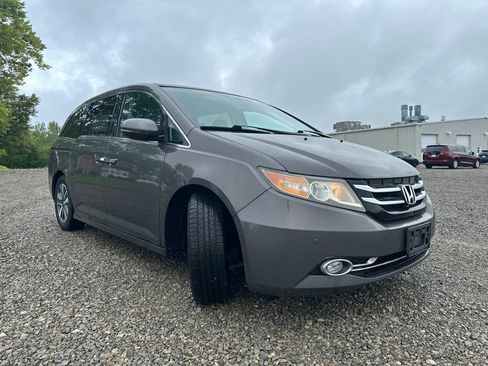 Used 2016 Honda Odyssey Touring Elite image 14