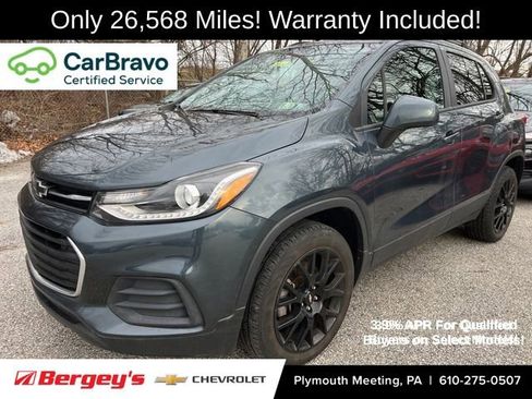 Used 2022 Chevrolet Trax LT w/ Driver Confidence Package image 1