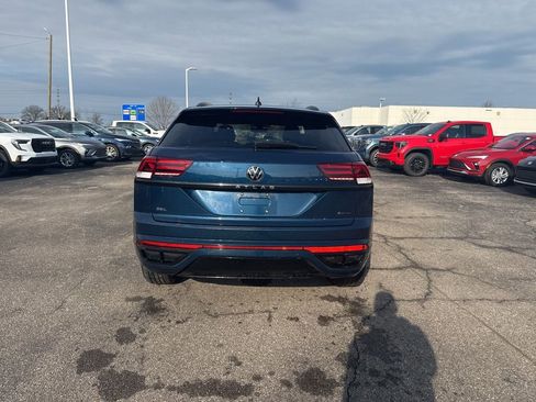 Used 2023 Volkswagen Atlas Cross Sport SEL R-Line AWD/4WD image 4