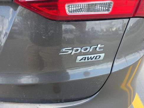 Used 2013 Hyundai Santa Fe Sport AWD/4WD image 13