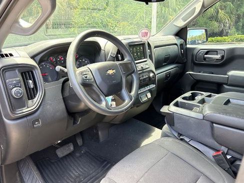 Used 2019 Chevrolet Silverado 1500 Custom w/ Trailering Package RWD image 6