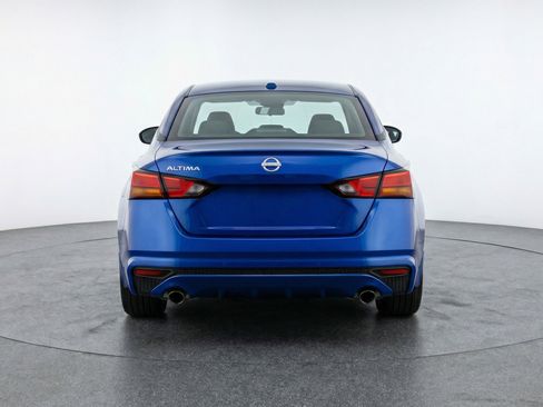 Used 2025 Nissan Altima 2.5 SV image 7