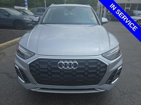 Used 2024 Audi Q5 2.0T Premium Plus w/ Premium Plus Package AWD/4WD image 2