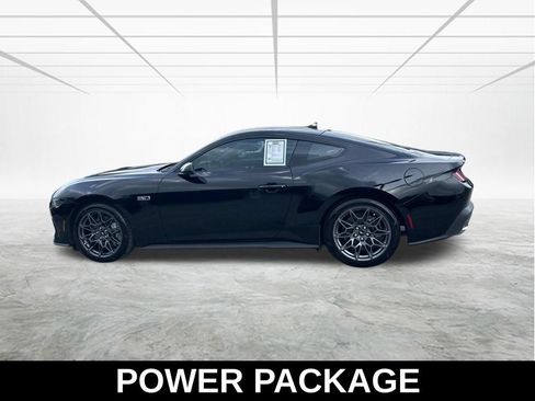 Used 2025 Ford Mustang GT RWD image 8