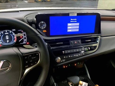 New 2025 Lexus ES 350 w/ Premium Package image 6