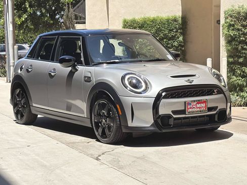 Certified 2023 MINI Cooper S FWD image 2