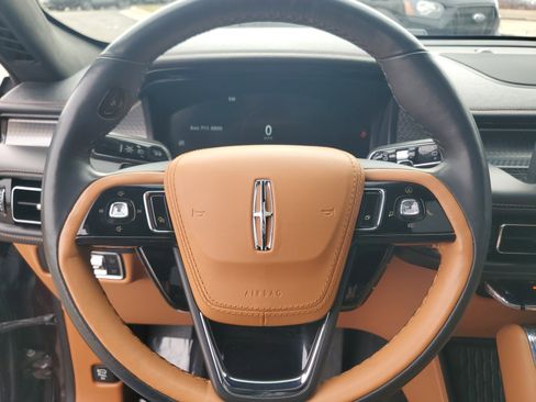 Used 2023 Lincoln Aviator Black Label w/ Dynamic Handling Package image 14