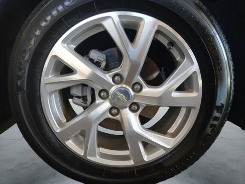 Used 2020 Chevrolet Equinox LT FWD image 14