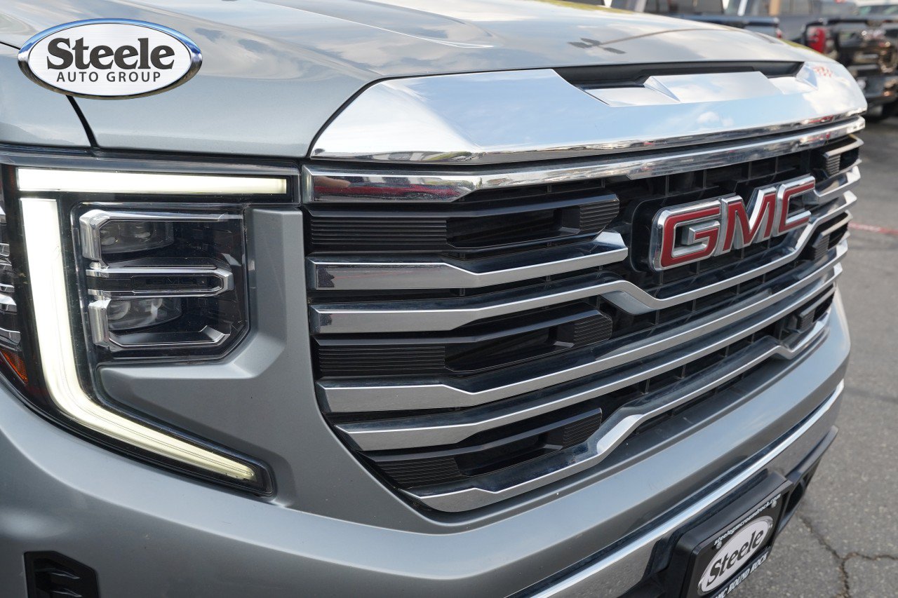 Used 2023 GMC Sierra 1500 SLT AWD/4WD image 27