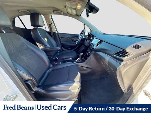Used 2017 Buick Encore Preferred image 27