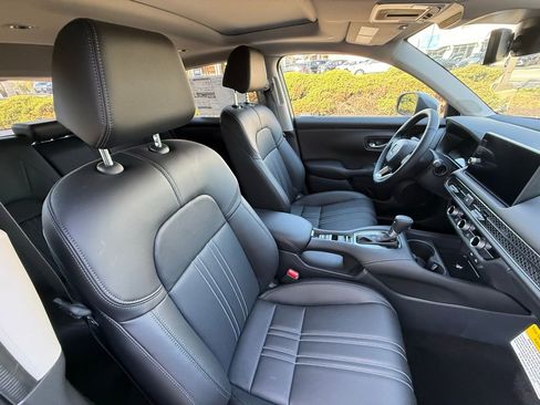 New 2026 Honda HR-V EX-L image 38