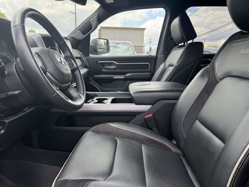 Used 2023 RAM 1500 Laramie AWD/4WD image 13
