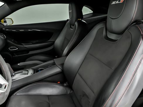 Used 2013 Chevrolet Camaro ZL1 image 21