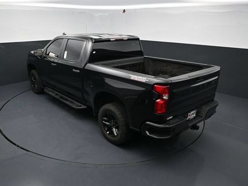 Used 2021 Chevrolet Silverado 1500 Custom Trail Boss w/ Midnight Edition AWD/4WD image 36