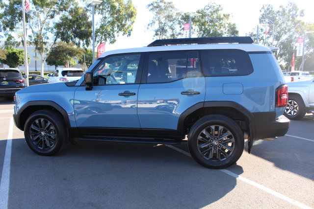 Certified 2025 Toyota Land Cruiser w/ Premium Package AWD/4WD image 7