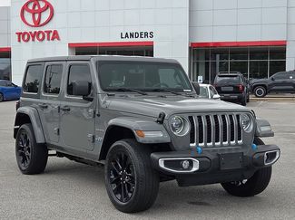Used 2023 Jeep Wrangler Unlimited Sahara AWD/4WD video 1