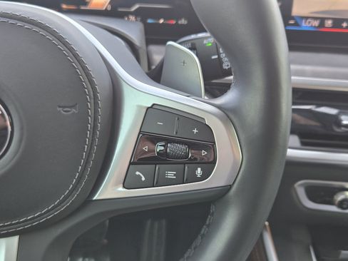 Used 2024 BMW X5 xDrive40i w/ M Sport Package image 29