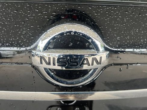 Used 2018 Nissan Rogue S AWD/4WD image 33