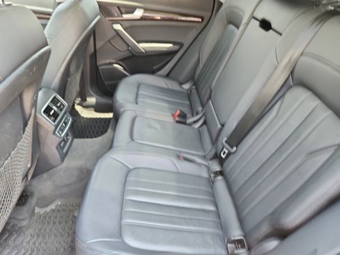 Used 2019 Audi Q5 2.0T Premium Plus w/ Premium Plus Package AWD/4WD image 17