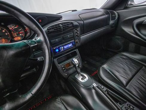 Used 2001 Porsche 911 2dr Carrera Coupe Tiptronic image 46