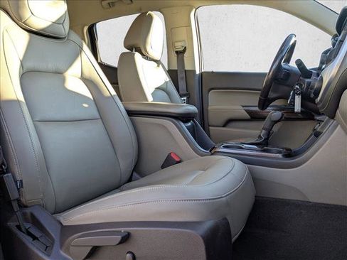 Used 2017 GMC Canyon SLT w/ Driver Alert Package image 23