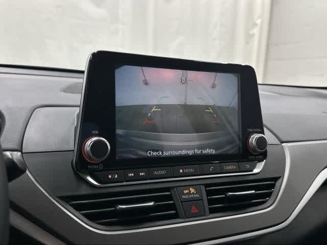Used 2025 Nissan Altima 2.5 SR FWD image 23